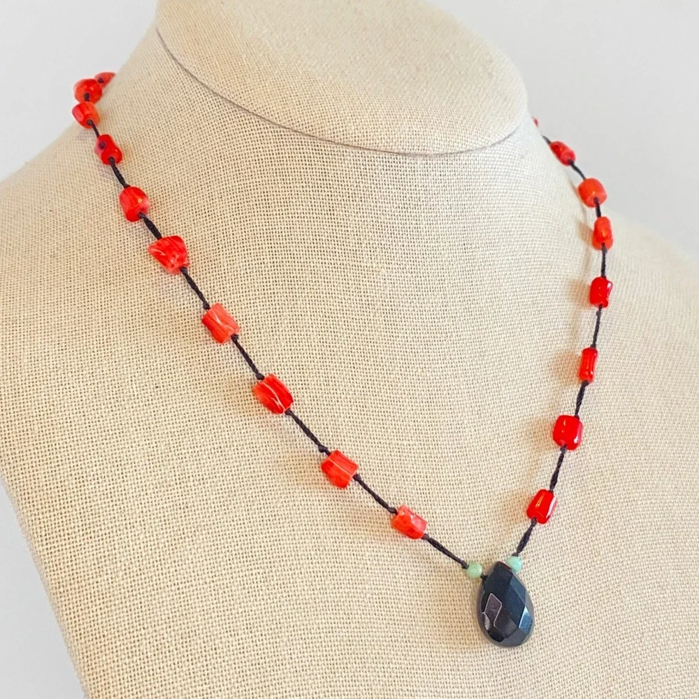 Vintage Red Coral Black Onyx Teardrop Pendant Necklace Sterling Silver 925 Clasp